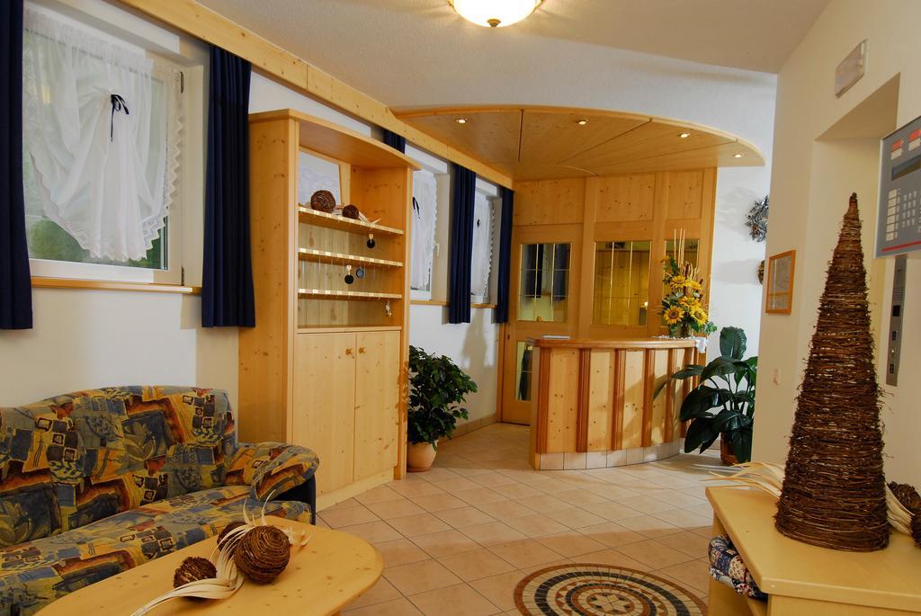 Hotel Gasthof Waldschenke Marlengo Eksteriør billede